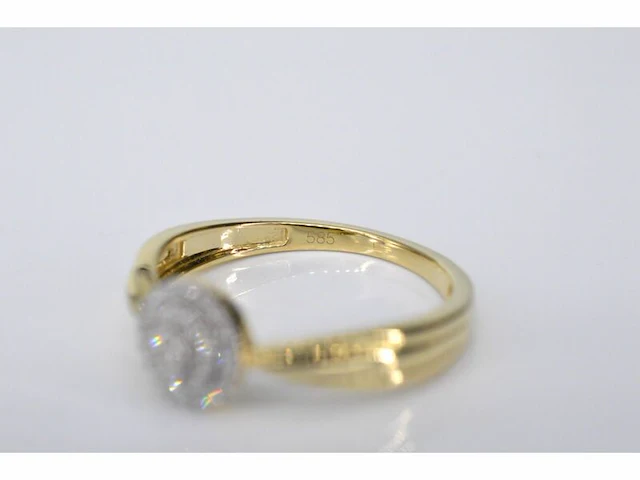 Gouden entourage ring met diamanten - afbeelding 5 van  7