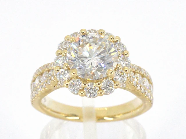 Gouden entourage ring met een 2.00 carat briljant geslepen middensteen - afbeelding 1 van  8