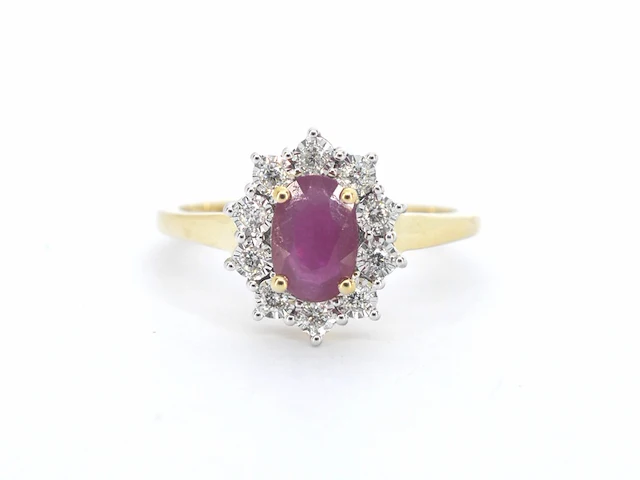 Gouden entourage ring met robijn en diamanten - afbeelding 1 van  11