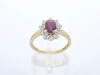 Gouden entourage ring met robijn en diamanten - afbeelding 7 van  11