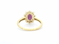 Gouden entourage ring met robijn en diamanten - afbeelding 10 van  11