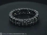 Gouden eternity ring met zwarte diamanten - afbeelding 1 van  6
