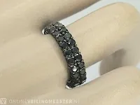 Gouden eternity ring met zwarte diamanten - afbeelding 2 van  6