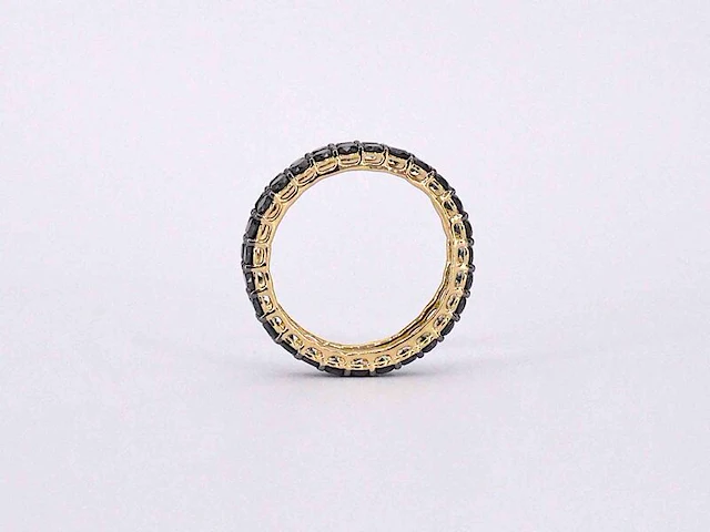 Gouden eternity ring met zwarte diamanten - afbeelding 7 van  9