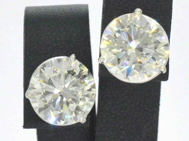 Gouden exclusieve oorbellen met grote briljanten van 10.00 carat - afbeelding 1 van  12