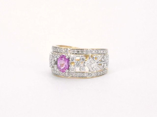 Gouden exclusieve ring vol met diamanten en een edelsteen - afbeelding 10 van  11