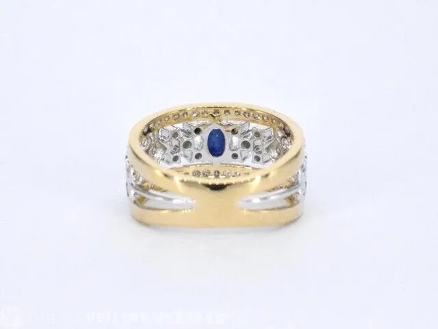 Gouden exclusieve ring vol met diamanten en een saffier - afbeelding 8 van  10