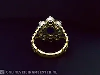 Gouden exclusieve victoriaanse ring met oud geslepen diamanten en prachtige saffier - afbeelding 5 van  7