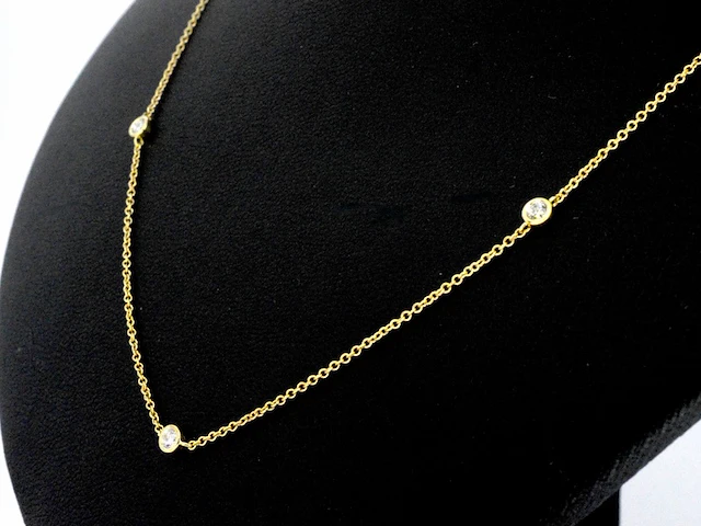 Gouden halscollier met natuurlijke diamanten - afbeelding 3 van  7