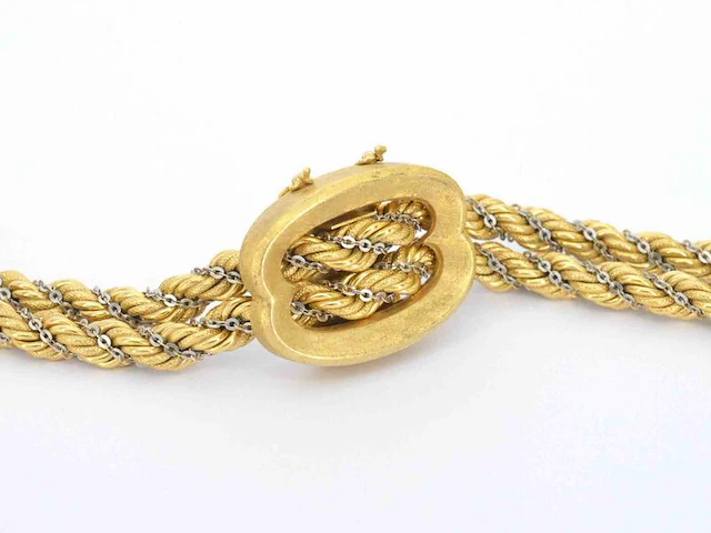 Gouden halsketting met een gouden sluiting - afbeelding 8 van  11