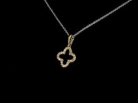 Gouden hanger in klaver vier vorm met diamanten, excl. ketting - afbeelding 3 van  8