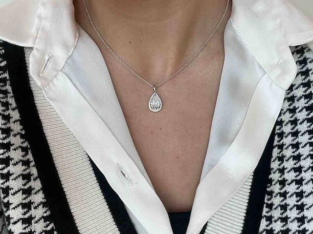 Gouden hanger in peer vorm met diamant 2.01 carat - afbeelding 3 van  10