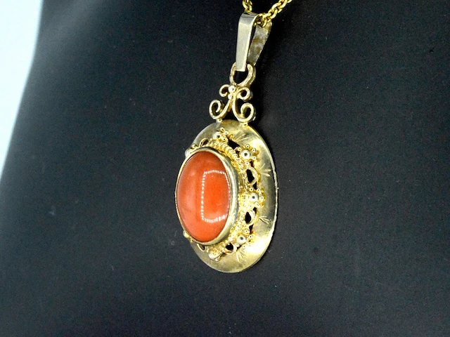 Gouden hanger met bloedkoraal, excl. ketting - afbeelding 6 van  11
