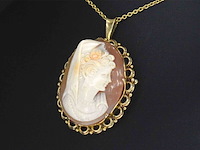 Gouden hanger met camee - afbeelding 1 van  7