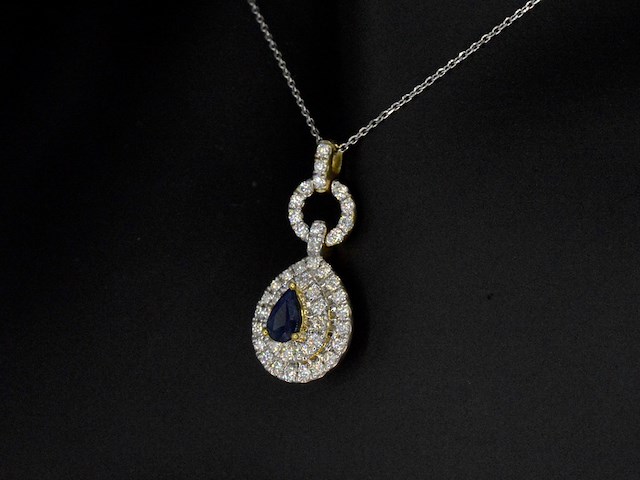 Gouden hanger met diamanten en een saffier in druppelvorm, excl. ketting - afbeelding 3 van  9