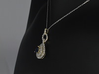 Gouden hanger met diamanten en een saffier in druppelvorm, excl. ketting - afbeelding 7 van  9
