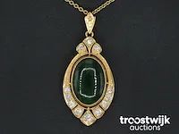 Gouden hanger met diamanten en jade - afbeelding 1 van  5
