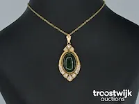 Gouden hanger met diamanten en jade - afbeelding 2 van  5