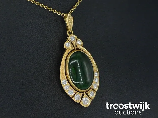 Gouden hanger met diamanten en jade - afbeelding 4 van  5