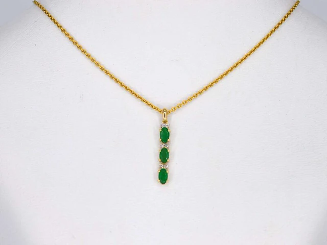 Gouden hanger met diamanten en smaragd set 2 - afbeelding 2 van  5