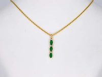 Gouden hanger met diamanten en smaragd set 2 - afbeelding 2 van  5