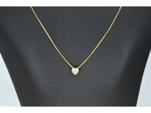 Gouden hanger met een briljant geslepen diamant in hartvorm - afbeelding 2 van  6
