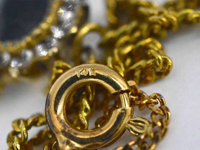 Gouden ketting met edelstenen - afbeelding 6 van  8