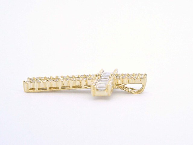 Gouden kruis hanger met schitterende diamanten gezet - afbeelding 5 van  9