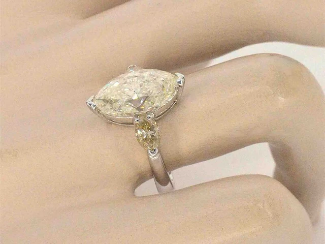Gouden marquise ring met een centrale diamant van 5.45 carat - afbeelding 7 van  14