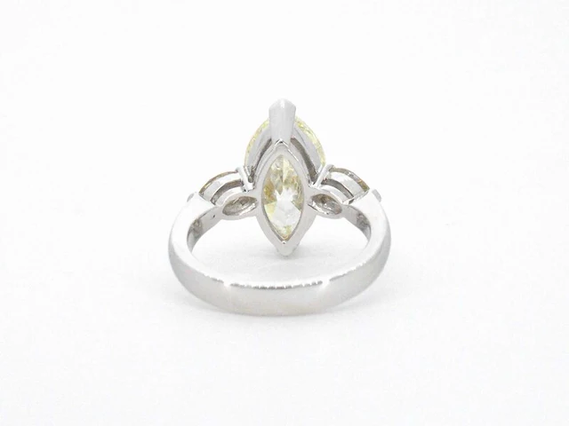 Gouden marquise ring met een centrale diamant van 5.45 carat - afbeelding 12 van  14