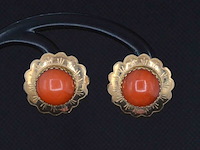 Gouden oorbellen met bloedkoraal - afbeelding 1 van  6