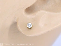 Gouden oorbellen met diamant - afbeelding 3 van  10