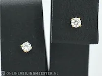 Gouden oorbellen met diamant - afbeelding 4 van  10