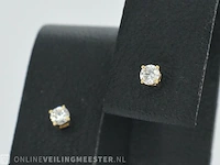 Gouden oorbellen met diamant - afbeelding 6 van  10