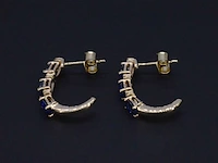Gouden oorbellen met diamanten en saffier - afbeelding 6 van  10
