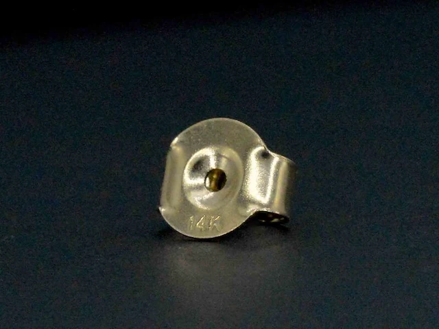 Gouden oorbellen met diamanten en smaragd - afbeelding 7 van  9