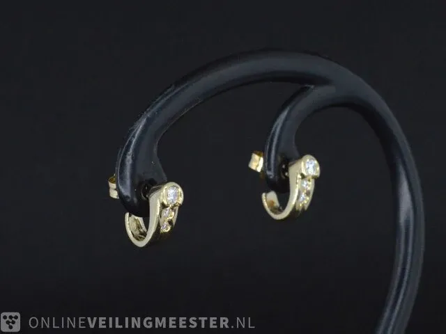 Gouden oorbellen met diamanten - afbeelding 4 van  8