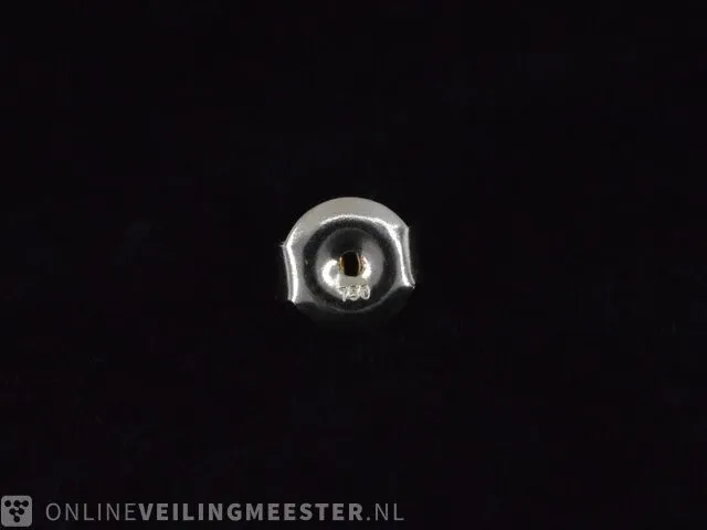 Gouden oorbellen met diamanten - afbeelding 7 van  8
