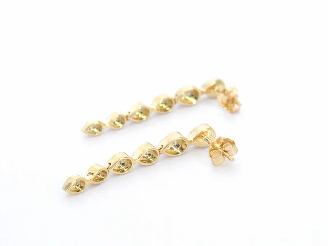 Gouden oorbellen met diamanten - afbeelding 8 van  10