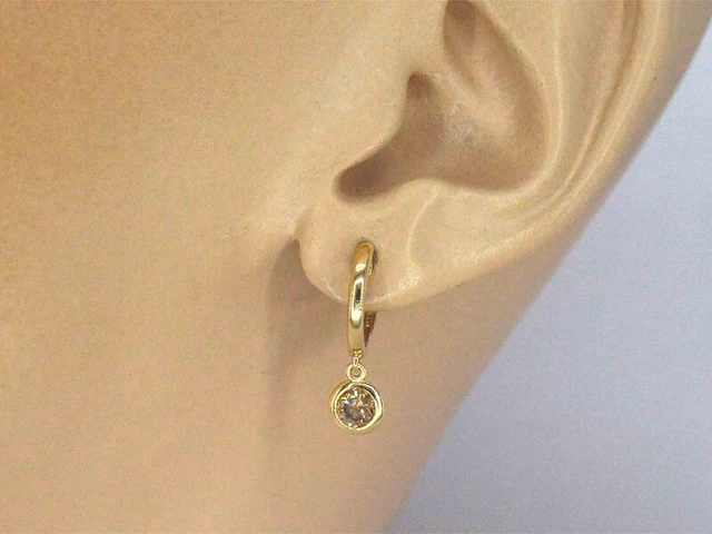 Gouden oorbellen met natuurlijke diamanten - afbeelding 2 van  8