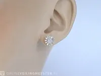 Gouden oorbellen met natuurlijke echte diamanten - afbeelding 2 van  9