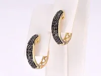 Gouden oorbellen met zwarte diamant - afbeelding 5 van  10