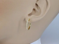 Gouden oorhangers met 26 diamanten - afbeelding 2 van  10