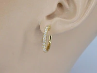 Gouden oorhangers met 26 diamanten - afbeelding 3 van  10