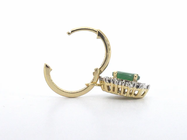 Gouden oorhangers met natuurlijke diamanten en smaragden - afbeelding 8 van  10