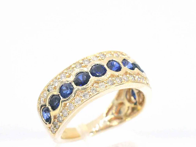 Gouden pave ring met diamanten en saffier - afbeelding 6 van  11