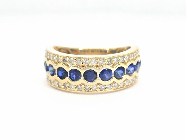 Gouden pave ring met diamanten en saffier - afbeelding 9 van  11