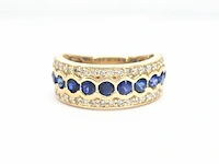 Gouden pave ring met diamanten en saffier - afbeelding 9 van  11