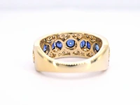 Gouden pave ring met diamanten en saffier - afbeelding 10 van  11