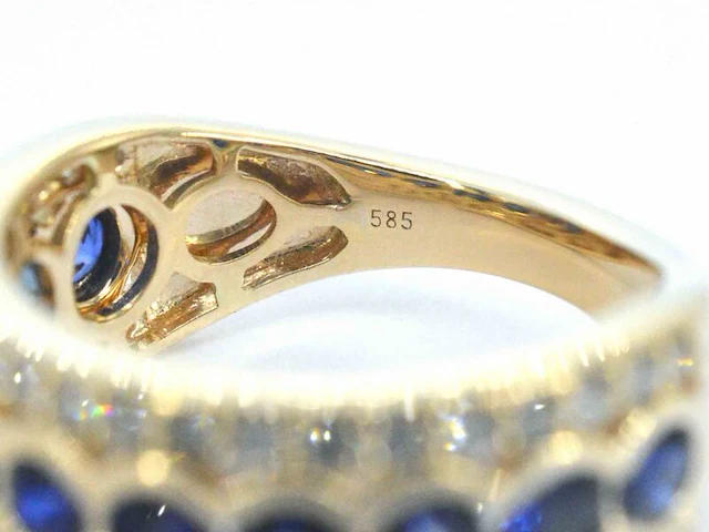 Gouden pave ring met diamanten en saffier - afbeelding 11 van  11